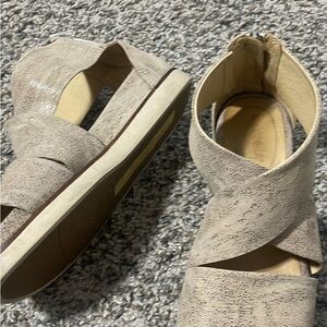 Women's Beige Sandals Bússola